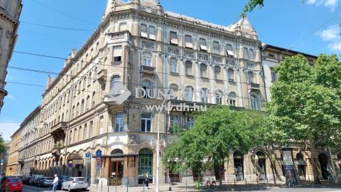 Eladó Lakás, Budapest 8. kerület - Corvin negyednél 42 nm-es, felújítandó, Airbnb-s, emeleti lakás