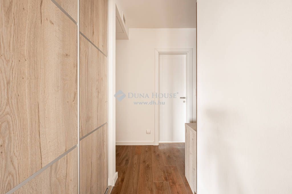 1021 Budapest 2. kerület — 1/25
