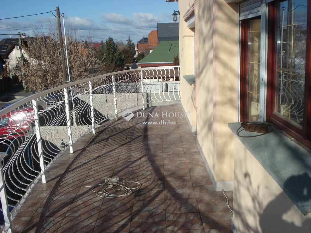 1237 Budapest 23. kerület , 240 m2-es, nagyon jó családi ház, nagy telekkel. — 1/29