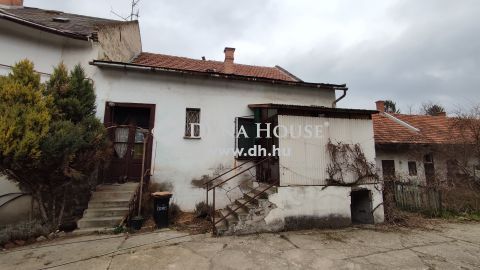 Eladó Ház, Bács-Kiskun megye, Kiskunfélegyháza - 60 m2-es házrész a belvárosban 