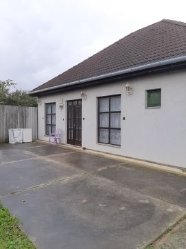Eladó Ház 9600 Sárvár , Szombathely felé, két ház, egy áráért