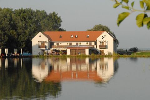 Eladó Vendéglátás 8747 Garabonc , BALATON KÖZELI 15 SZOBÁS VILLA ELADÓ