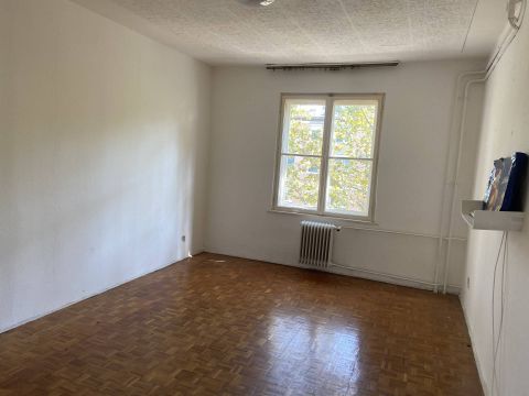 Eladó Lakás 2800 Tatabánya 