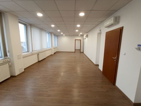 Kiadó Irodaépület 1141 Budapest 14. kerület 