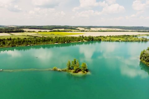 Eladó Telek 8851 Gyékényes , Gyékényesen 370 nm-es vízparti építési telek eladó a kavicsbányató partján!