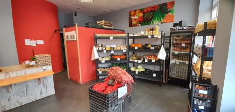 Eladó Üzlethelyiség 8230 Balatonfüred Balatonfüred felső városrész