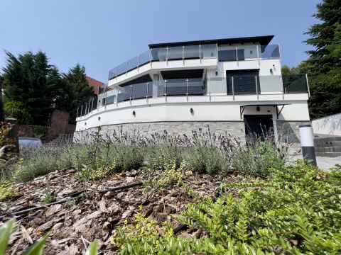 Eladó Ház 8220 Balatonalmádi , Öreghegy tetején, nyugodt, nívós környezetben