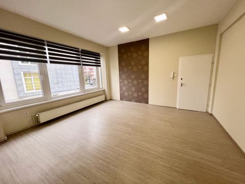 Kiadó Iroda 8900 Zalaegerszeg , Rákóczi Ferenc utca