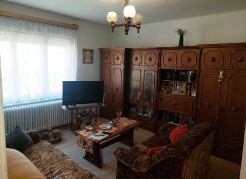 Eladó Ház 7400 Kaposvár , *** Szigetvári utca, 2 szintes, 112 Nm-es, 4 szobás családi ház