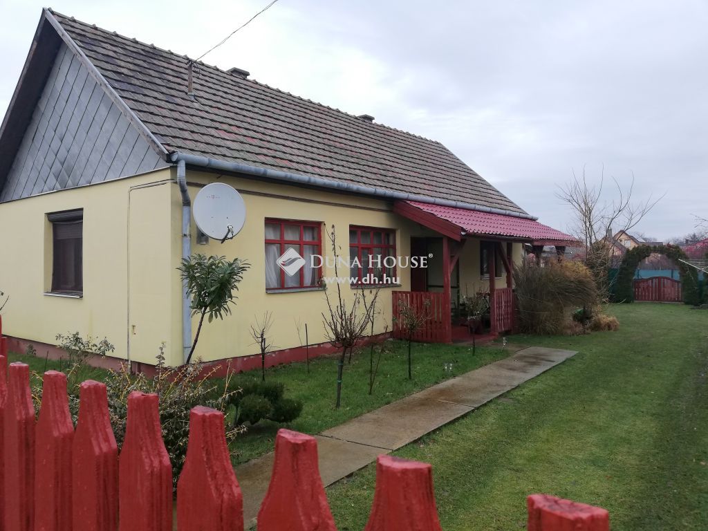 4434 Kálmánháza — 1/29