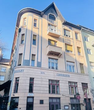 Eladó Lakás 1024 Budapest 2. kerület , Mammut mellett bruttó 409nm-es tetőtér