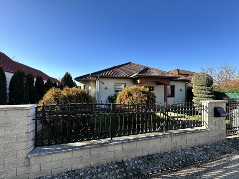 Eladó Ház 9081 Győrújbarát 
