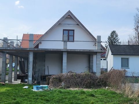 Eladó Ház 8089 Vértesacsa , Vértesacsa központjában
