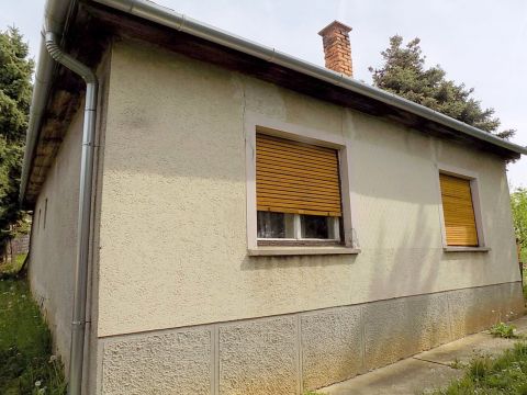 Eladó Ház 7400 Kaposvár , Kaposvár-Lonkahegyi állandó lakhatásra alkalmas ház eladó!