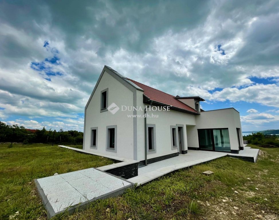 8230 Balatonfüred , Balatonfüred csendes része — 1/14