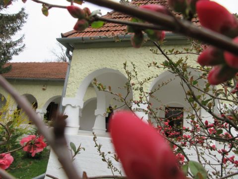 Eladó Ház 3664 Járdánháza , Gyönyörű helyen felújított  6 szobás ház eladó -  bíró háza