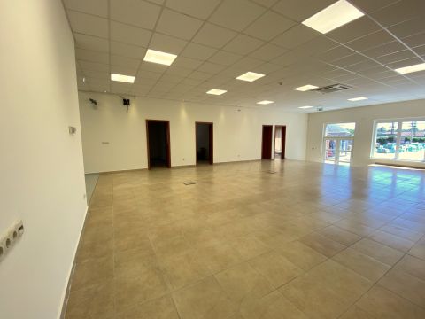 Kiadó Iroda 7622 Pécs 