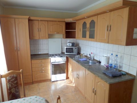 Eladó Ház 4246 Nyíregyháza , Császárszállás Aszfaltozott utcájában, a Tó közelében!