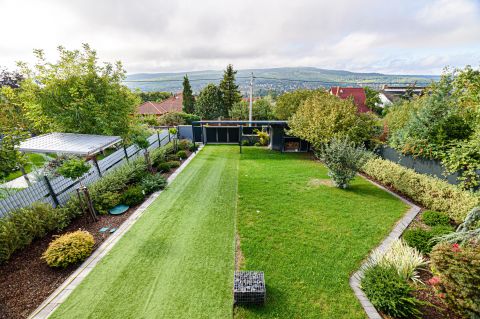 Kiadó Ház 2094 Nagykovácsi , Szinte ÚJ PANORÁMÁS  MODERN CSALÁDI HÁZ