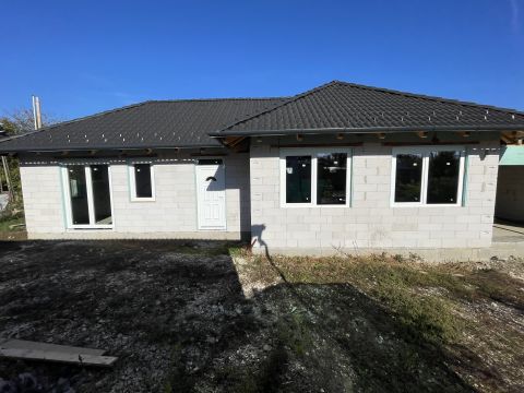 Eladó Ház 2465 Ráckeresztúr , Központ közeli