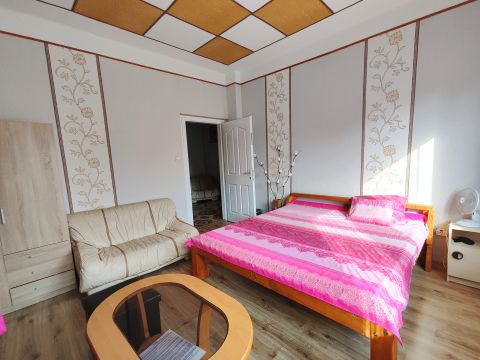 Eladó Ház 8600 Siófok , ÁRESÉS! Családi ház a központhoz közel csendes utcában