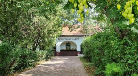 Eladó Vendéglátás 4060 Balmazújváros , Kishortobágyi - Csárda
