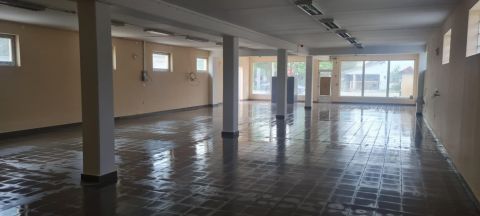 Kiadó Üzlethelyiség 2462 Martonvásár , FORGALMAS HELYEN UTCAFRONTI ÜZLETHELYSÉG KIADÓ!
