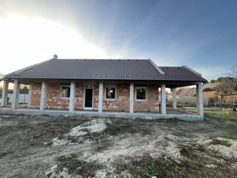 Eladó Ház 2316 Tököl 