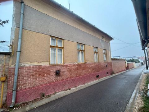 Eladó Ház 2750 Nagykőrös , 2750 Nagykőrös, Belváros