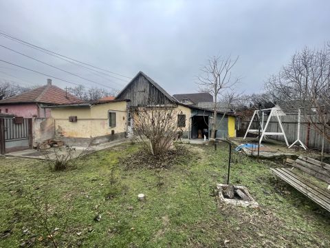 Eladó Ház 3000 Hatvan , Hatvan