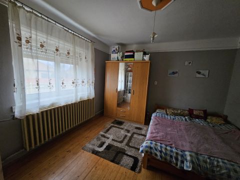 Eladó Ház 2251 Tápiószecső 