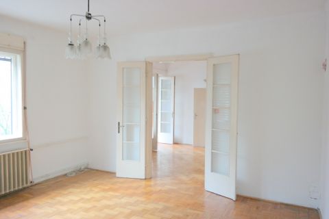 Eladó Ház 1202 Budapest 20. kerület , Kiss Ernő utcánál felújításra szoruló családi ház