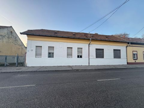Eladó Ház 1181 Budapest 18. kerület 