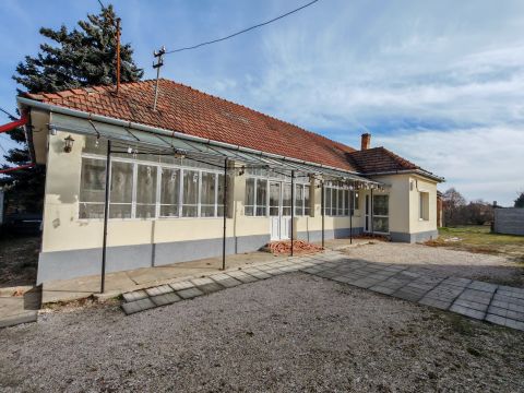 Eladó Ház 2721 Pilis , Rákóczi út közelében