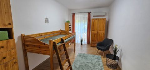 Kiadó Lakás 7625 Pécs 'Mecsekoldal-Belvároshoz közel-2 hálós lakás'