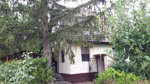 Eladó Ház 2458 Kulcs 