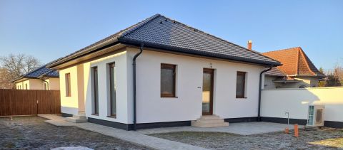 Eladó Ház 5600 Békéscsaba Borjúréti kertek