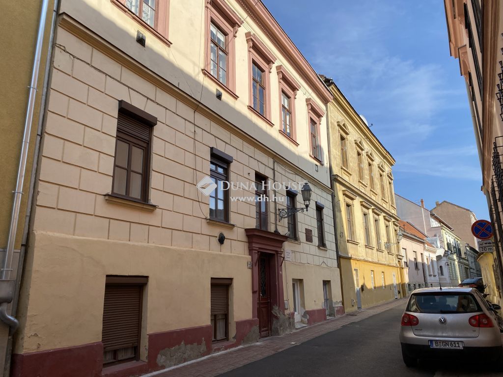 7621 Pécs , Mátyás király utca — 1/24