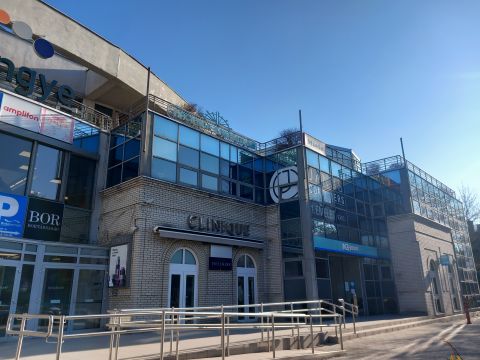 Eladó Üzlethelyiség 1026 Budapest 2. kerület Kiváló befektetés!