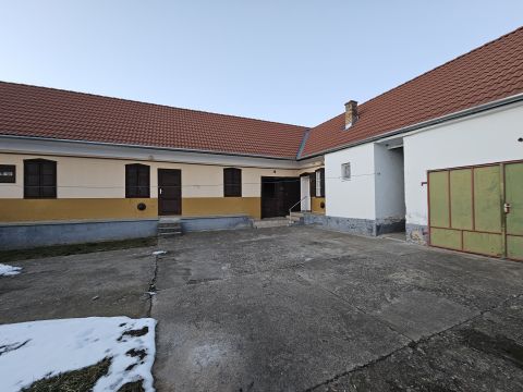 Eladó Ház 7726 Véménd 
