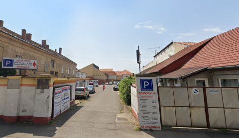 Kiadó Üzlethelyiség 7622 Pécs Árkádtól néhány percre üzlethelyiségek/irodák kiadók!