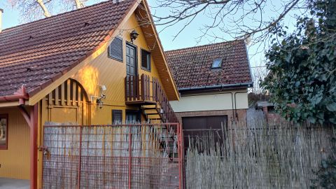Eladó Vendéglátás 6065 Lakitelek 
