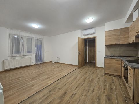 Eladó Lakás 6000 Kecskemét , Új építésű 29-78nm-es lakások, liftes társasházban.