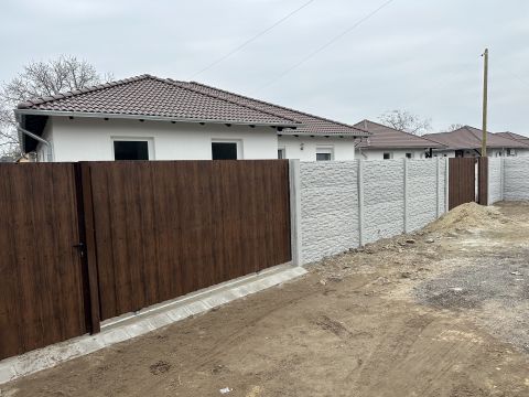 Eladó Ház 2213 Monorierdő Csendes utcában