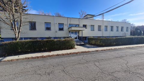 Kiadó Irodaépület 8900 Zalaegerszeg 