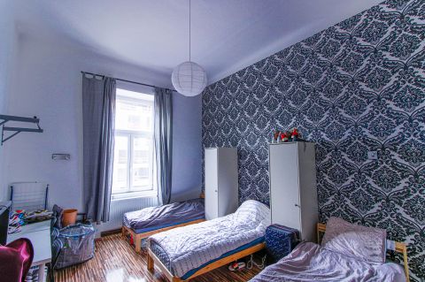 Eladó Lakás 1087 Budapest 8. kerület , Bruttó 8% HOZAM - Kiváló befektetés a Keleti közelében, emeleti 2+2 szobás