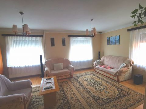 Eladó Ház 2518 Leányvár 