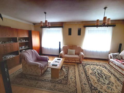 Eladó Ház 2518 Leányvár 