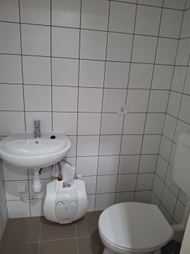 Kiadó Üzlethelyiség 3200 Gyöngyös Belvároshoz közel