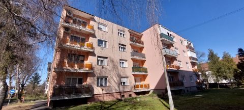 Eladó Lakás 7200 Dombóvár 